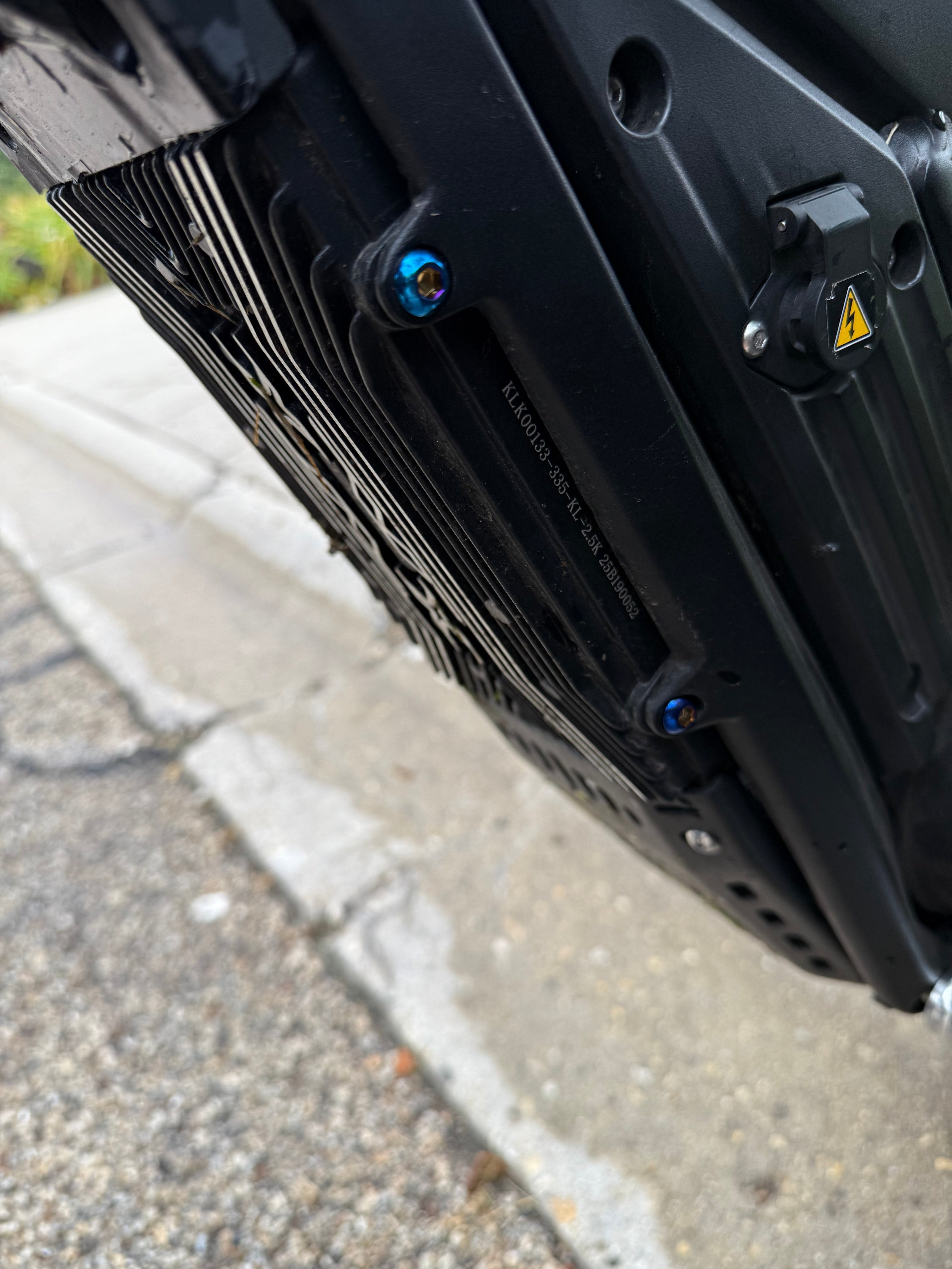 Controller Titanium Bolts